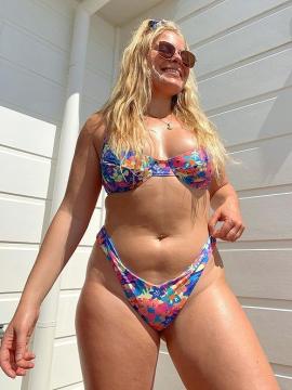 OnlyFans - BIKINI GIRLS 👧 😍 Scene 7813 — photo 15 of 20
