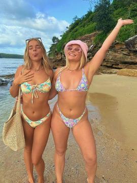 OnlyFans - BIKINI GIRLS 👧 😍 Scene 7827 — photo 17 of 20