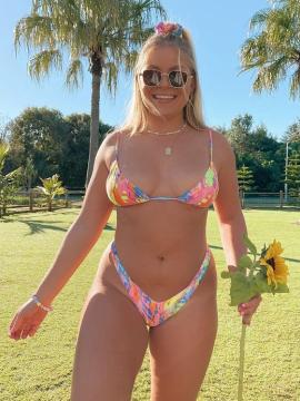 OnlyFans - BIKINI GIRLS 👧 😍 Scene 7831 — photo 1 of 20