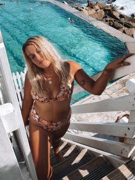OnlyFans - BIKINI GIRLS 👧 😍 Scene 7890 — photo 16 of 20
