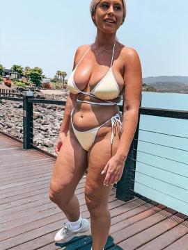 OnlyFans - BIKINI GIRLS 👧 😍 Scene 7943 — photo 18 of 20