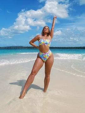 OnlyFans - BIKINI GIRLS 👧 😍 Scene 8008 — photo 13 of 20