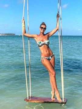 OnlyFans - BIKINI GIRLS 👧 😍 Scene 8285