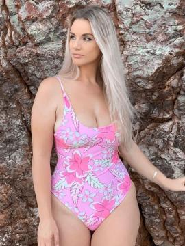 OnlyFans - BIKINI GIRLS 👧 😍 Scene 8360
