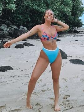 OnlyFans - BIKINI GIRLS 👧 😍 Scene 8377 — photo 4 of 20