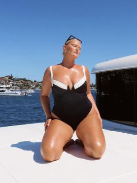 OnlyFans - BIKINI GIRLS 👧 😍 Scene 8450 — photo 16 of 20