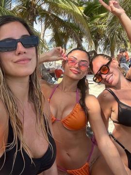 OnlyFans - BIKINI GIRLS 👧 😍 Scene 8564 — photo 2 of 20