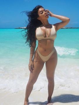 OnlyFans - BIKINI GIRLS 👧 😍 Scene 8592 — photo 19 of 20