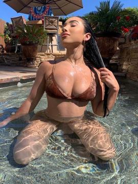 OnlyFans - BIKINI GIRLS 👧 😍 Scene 8618