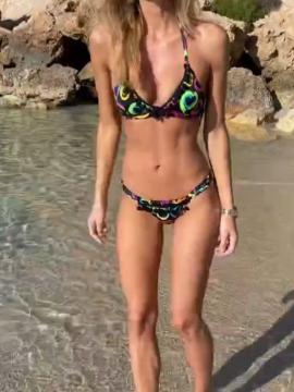 OnlyFans - BIKINI GIRLS 👧 😍 Scene 8977 — photo 4 of 20