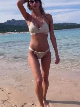 OnlyFans - BIKINI GIRLS 👧 😍 Scene 8980 — photo 14 of 20