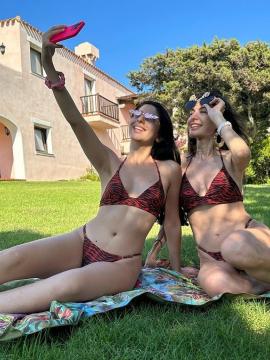 OnlyFans - BIKINI GIRLS 👧 😍 Scene 9271