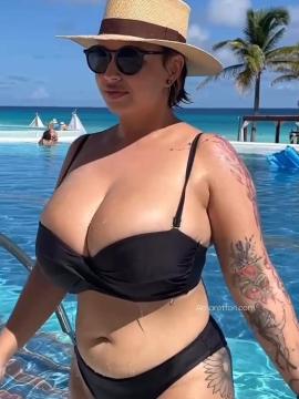 OnlyFans - BIKINI GIRLS 👧 😍 Scene 9314 — photo 10 of 20