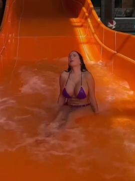 OnlyFans - BIKINI GIRLS 👧 😍 Scene 9600