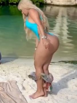OnlyFans - BIKINI GIRLS 👧 😍 Scene 9642 — photo 20 of 20