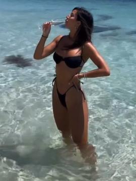 OnlyFans - BIKINI GIRLS 👧 😍 Scene 9767 — photo 4 of 20