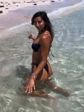 OnlyFans - BIKINI GIRLS 👧 😍 Scene 9767 — photo 12 of 20