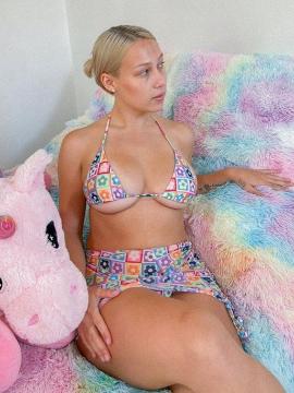 OnlyFans - BIKINI GIRLS 👧 😍 Scene 10018