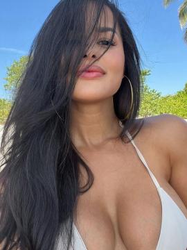 OnlyFans - BIKINI GIRLS 👧 😍 Scene 10073 — photo 2 of 20