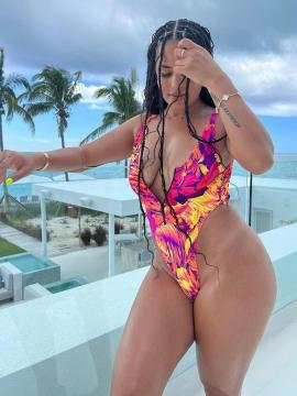 OnlyFans - BIKINI GIRLS 👧 😍 Scene 10184 — photo 10 of 20