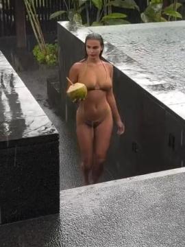 OnlyFans - BIKINI GIRLS 👧 😍 Scene 10376 — photo 11 of 20