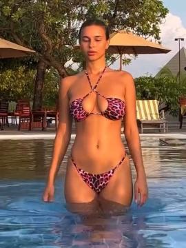 OnlyFans - BIKINI GIRLS 👧 😍 Scene 10379 — photo 4 of 20