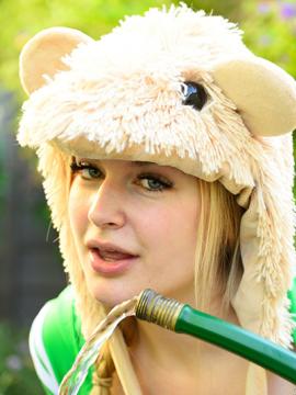 Danielle Wet Hamster — photo 9 of 15