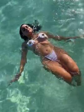 OnlyFans - BIKINI GIRLS 👧 😍 Scene 10413 — photo 4 of 20