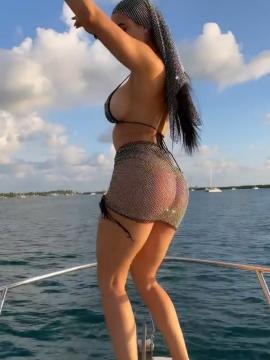OnlyFans - BIKINI GIRLS 👧 😍 Scene 10424