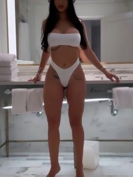 OnlyFans - BIKINI GIRLS 👧 😍 Scene 10425 — photo 16 of 20