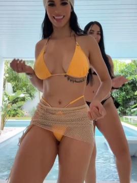 OnlyFans - BIKINI GIRLS 👧 😍 Scene 10431 — photo 1 of 20