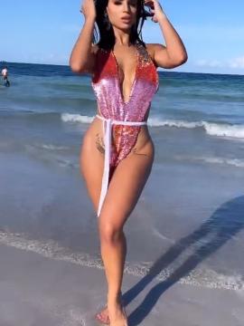 OnlyFans - BIKINI GIRLS 👧 😍 Scene 10433 — photo 17 of 20