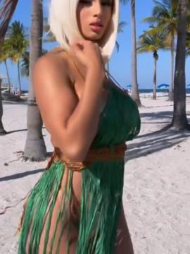 OnlyFans - BIKINI GIRLS 👧 😍 Scene 10445 — photo 1 of 20