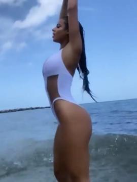 OnlyFans - BIKINI GIRLS 👧 😍 Scene 10446 — photo 13 of 20
