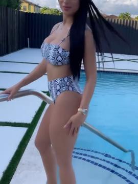 OnlyFans - BIKINI GIRLS 👧 😍 Scene 10450 — photo 16 of 20