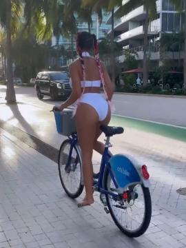OnlyFans - BIKINI GIRLS 👧 😍 Scene 10487 — photo 17 of 20