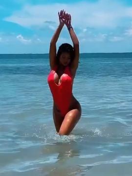 OnlyFans - BIKINI GIRLS 👧 😍 Scene 10505 — photo 16 of 20