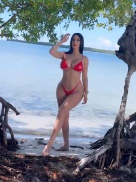 OnlyFans - BIKINI GIRLS 👧 😍 Scene 10541 — photo 14 of 20