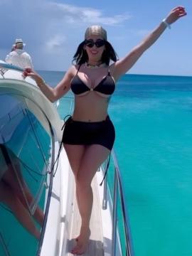 OnlyFans - BIKINI GIRLS 👧 😍 Scene 10549 — photo 19 of 20