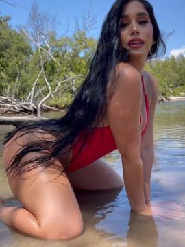 OnlyFans - BIKINI GIRLS 👧 😍 Scene 10632 — photo 18 of 20
