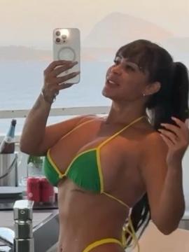 OnlyFans - BIKINI GIRLS 👧 😍 Scene 10662