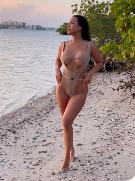 OnlyFans - BIKINI GIRLS 👧 😍 Scene 10673 — photo 8 of 20