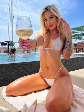 OnlyFans - BIKINI GIRLS 👧 😍 Scene 10982 — photo 7 of 20