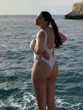 OnlyFans - BIKINI GIRLS 👧 😍 Scene 10985