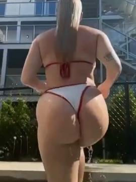 OnlyFans - BIKINI GIRLS 👧 😍 Scene 10999