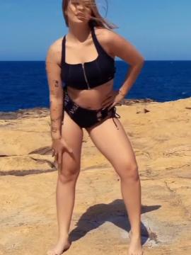OnlyFans - BIKINI GIRLS 👧 😍 Scene 11088