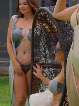 OnlyFans - BIKINI GIRLS 👧 😍 Scene 11134 — photo 4 of 20