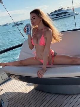 OnlyFans - BIKINI GIRLS 👧 😍 Scene 11286 — photo 7 of 20