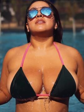 OnlyFans - BIKINI GIRLS 👧 😍 Scene 11395 — photo 1 of 20