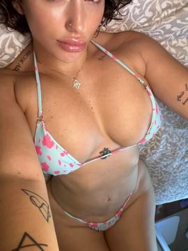 OnlyFans - BIKINI GIRLS 👧 😍 Scene 11433 — photo 17 of 20